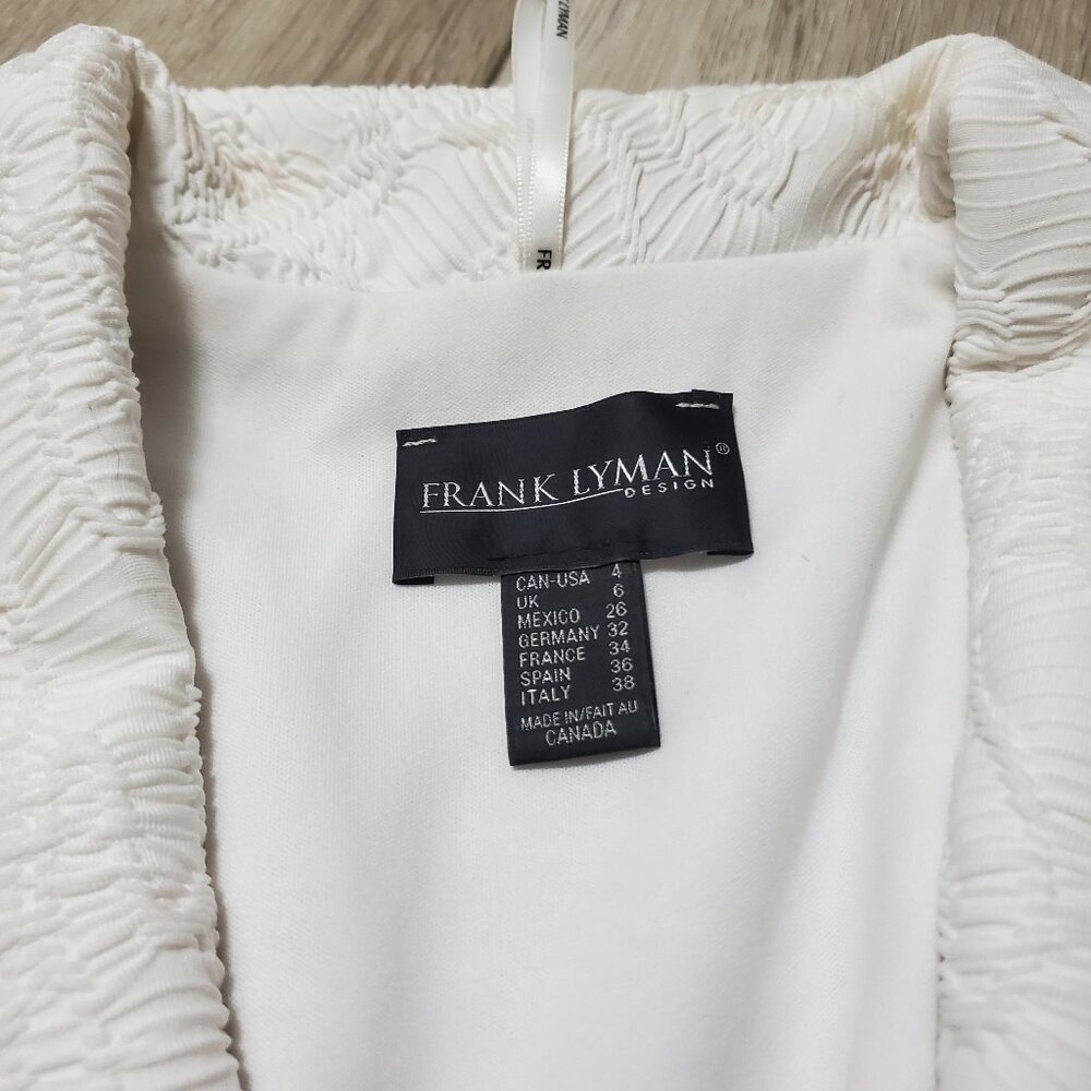 Frank Lyman Design textured white blazer